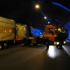 LKW Anhnger im Engelbergtunnel umgestrzt