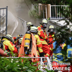 Sauna brennt in Mehrfamilienhaus